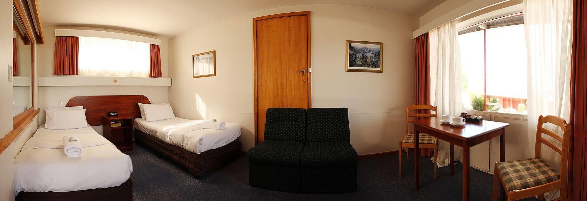 City View Motel Montagu Bay Екстериор снимка