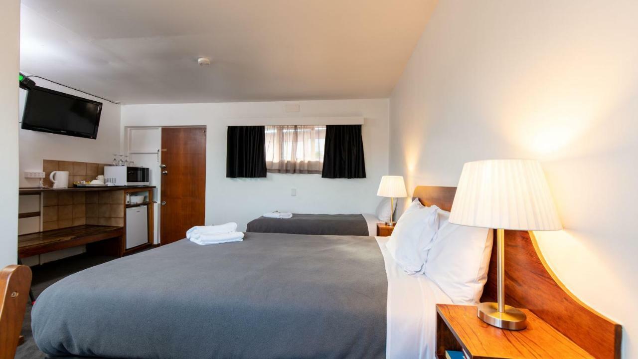 City View Motel Montagu Bay Екстериор снимка