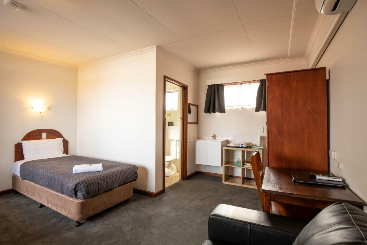 City View Motel Montagu Bay Екстериор снимка