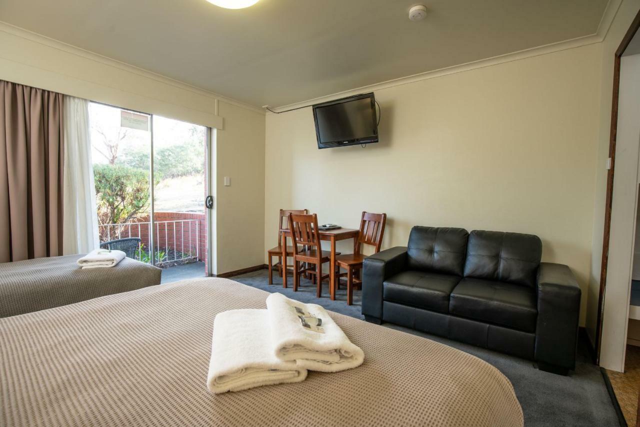 City View Motel Montagu Bay Екстериор снимка