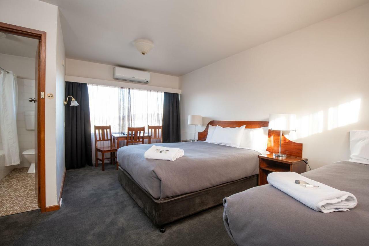City View Motel Montagu Bay Екстериор снимка